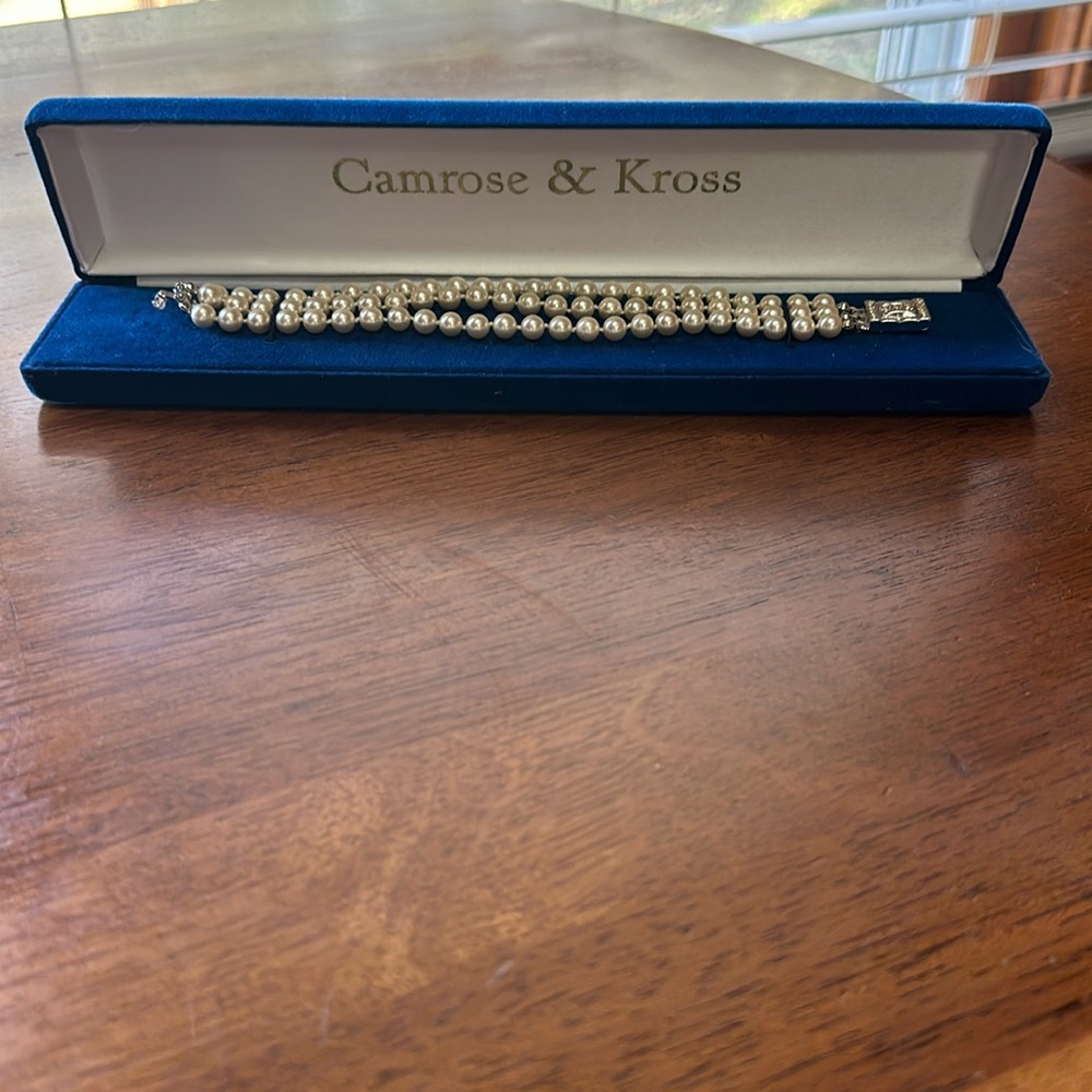 Camrose & Kross Pearl Bracelet